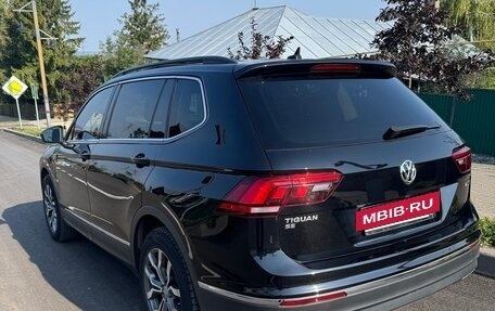 Volkswagen Tiguan II, 2021 год, 2 550 000 рублей, 3 фотография