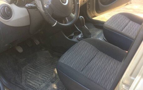 Renault Logan I, 2012 год, 400 000 рублей, 4 фотография
