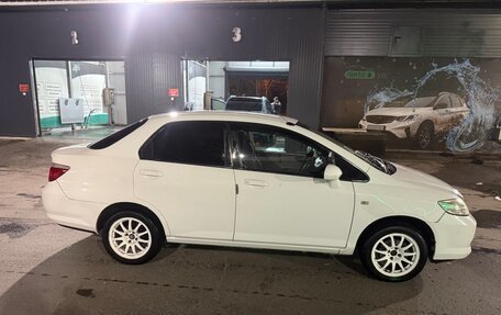 Honda Fit Aria, 2006 год, 323 000 рублей, 2 фотография