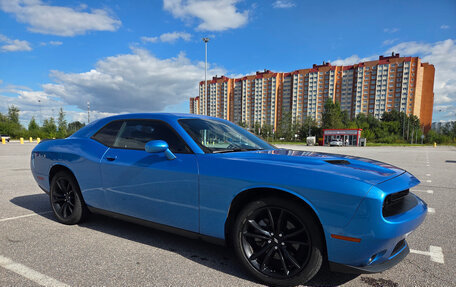 Dodge Challenger III рестайлинг 2, 2016 год, 2 970 000 рублей, 9 фотография