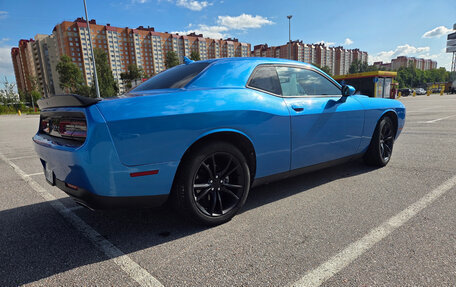 Dodge Challenger III рестайлинг 2, 2016 год, 2 970 000 рублей, 18 фотография