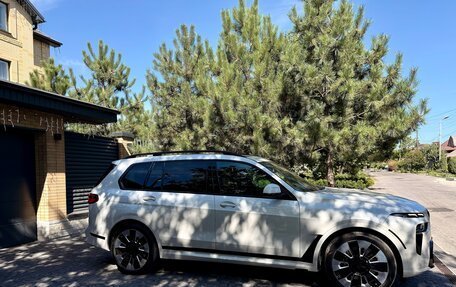 BMW X7, 2022 год, 9 800 000 рублей, 3 фотография