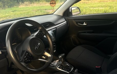 KIA Rio IV, 2018 год, 1 300 000 рублей, 12 фотография