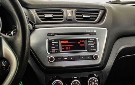 KIA Rio III рестайлинг, 2015 год, 900 000 рублей, 12 фотография