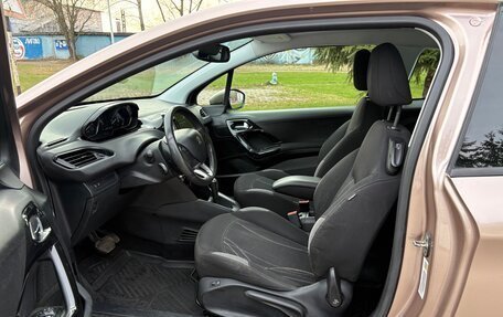 Peugeot 208 II, 2013 год, 650 000 рублей, 7 фотография