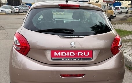 Peugeot 208 II, 2013 год, 650 000 рублей, 4 фотография
