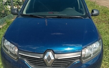 Renault Logan II, 2014 год, 420 000 рублей, 1 фотография