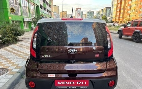 KIA Soul II рестайлинг, 2018 год, 1 555 000 рублей, 10 фотография