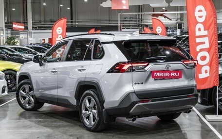 Toyota RAV4, 2021 год, 3 099 700 рублей, 11 фотография
