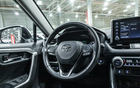 Toyota RAV4, 2021 год, 3 099 700 рублей, 15 фотография