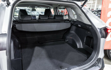 Toyota RAV4, 2021 год, 3 099 700 рублей, 23 фотография