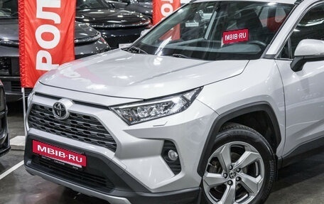 Toyota RAV4, 2021 год, 3 099 700 рублей, 2 фотография
