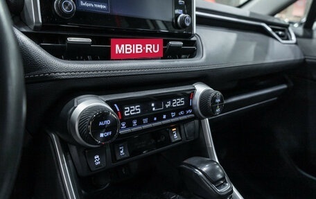 Toyota RAV4, 2021 год, 3 099 700 рублей, 20 фотография