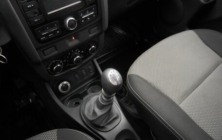 Renault Duster I рестайлинг, 2018 год, 1 340 000 рублей, 11 фотография
