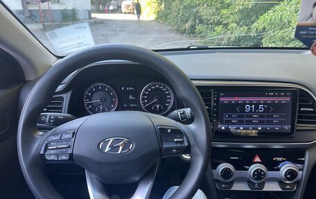 Hyundai Avante, 2019 год, 1 750 000 рублей, 11 фотография