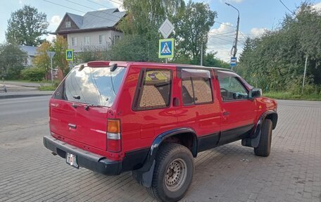 Nissan Terrano II рестайлинг, 1995 год, 800 000 рублей, 2 фотография