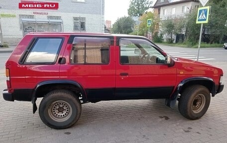Nissan Terrano II рестайлинг, 1995 год, 800 000 рублей, 6 фотография