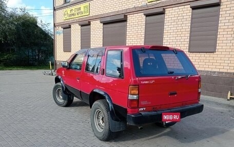 Nissan Terrano II рестайлинг, 1995 год, 800 000 рублей, 11 фотография