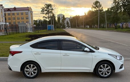 Hyundai Solaris II рестайлинг, 2017 год, 700 000 рублей, 7 фотография
