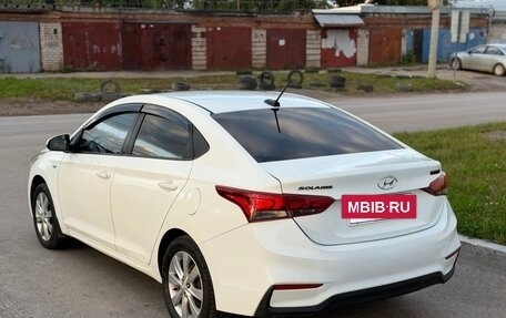 Hyundai Solaris II рестайлинг, 2017 год, 700 000 рублей, 5 фотография