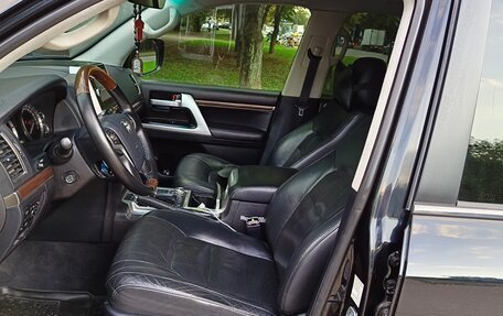 Toyota Land Cruiser 200, 2016 год, 4 450 000 рублей, 7 фотография