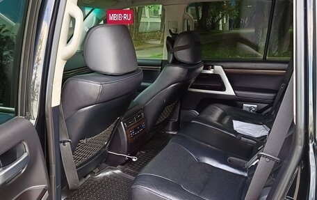 Toyota Land Cruiser 200, 2016 год, 4 450 000 рублей, 6 фотография