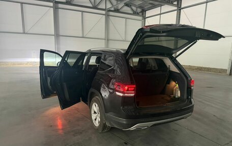 Volkswagen Teramont I, 2019 год, 3 250 000 рублей, 2 фотография