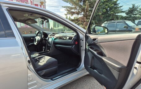 Toyota Camry, 2015 год, 2 250 000 рублей, 13 фотография