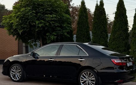 Toyota Camry, 2017 год, 2 390 000 рублей, 4 фотография