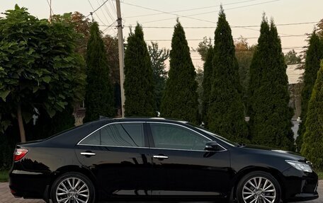 Toyota Camry, 2017 год, 2 390 000 рублей, 7 фотография