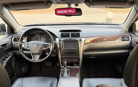Toyota Camry, 2017 год, 2 390 000 рублей, 14 фотография
