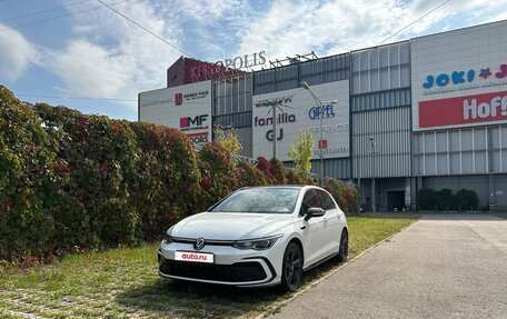 Volkswagen Golf VIII, 2022 год, 2 800 000 рублей, 2 фотография