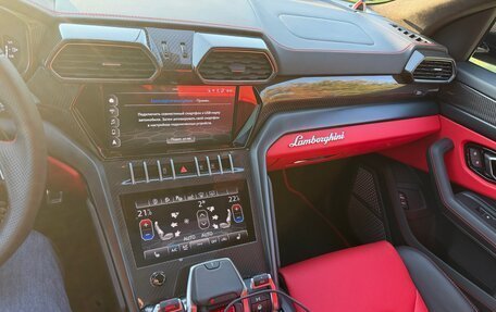 Lamborghini Urus I, 2021 год, 26 000 000 рублей, 13 фотография
