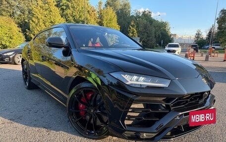 Lamborghini Urus I, 2021 год, 26 000 000 рублей, 5 фотография