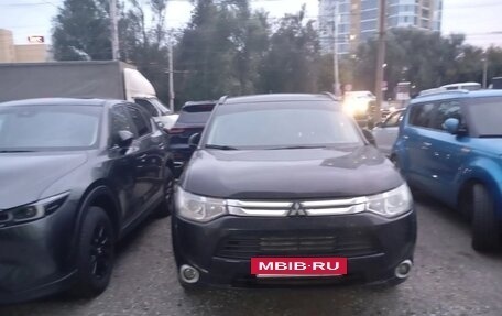 Mitsubishi Outlander III рестайлинг 3, 2012 год, 850 000 рублей, 12 фотография