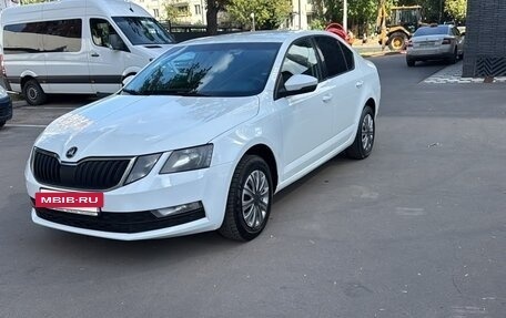 Skoda Octavia, 2018 год, 850 000 рублей, 2 фотография