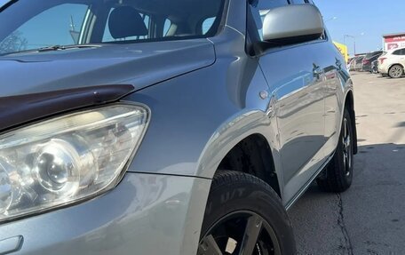 Toyota RAV4, 2006 год, 1 050 000 рублей, 6 фотография
