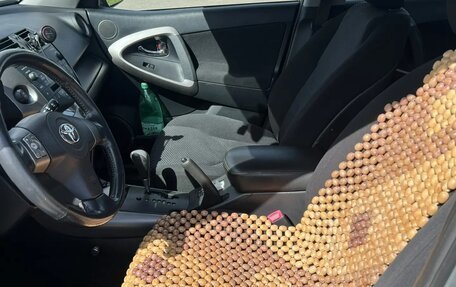 Toyota RAV4, 2006 год, 1 050 000 рублей, 24 фотография
