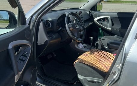 Toyota RAV4, 2006 год, 1 050 000 рублей, 28 фотография