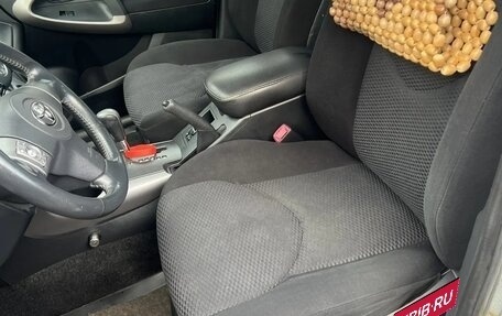 Toyota RAV4, 2006 год, 1 050 000 рублей, 10 фотография