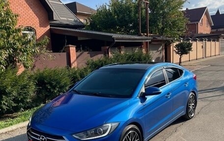 Hyundai Elantra VI рестайлинг, 2017 год, 650 000 рублей, 23 фотография