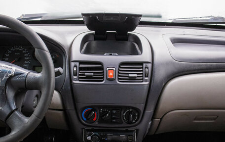 Nissan Almera, 2001 год, 135 000 рублей, 14 фотография