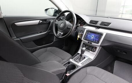 Volkswagen Passat B7, 2011 год, 1 149 000 рублей, 10 фотография