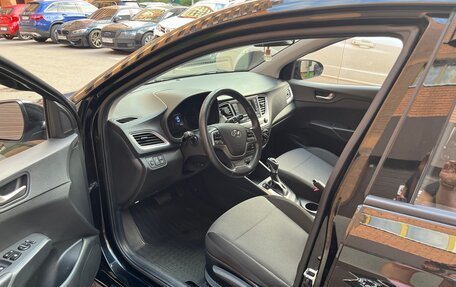 Hyundai Solaris II рестайлинг, 2019 год, 1 600 000 рублей, 16 фотография