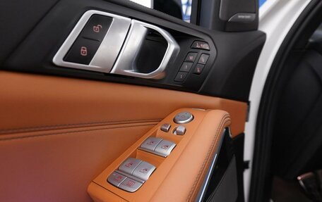 BMW X7, 2022 год, 10 799 999 рублей, 23 фотография