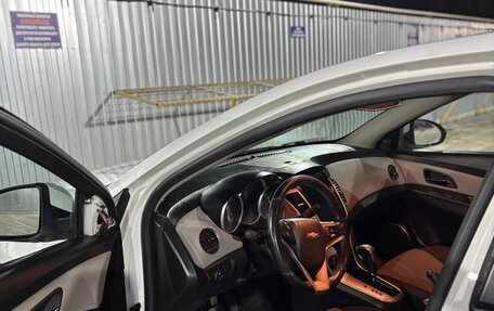 Chevrolet Cruze II, 2012 год, 860 000 рублей, 16 фотография