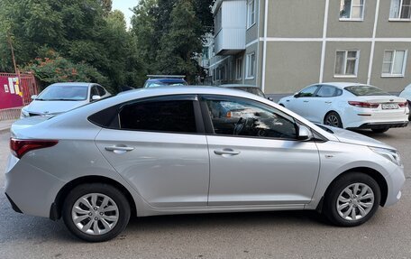 Hyundai Solaris II рестайлинг, 2017 год, 1 030 000 рублей, 9 фотография