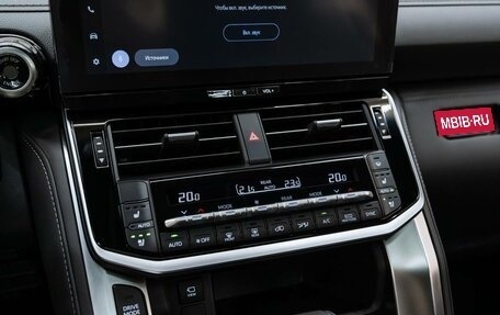 Toyota Land Cruiser, 2026 год, 14 975 000 рублей, 13 фотография