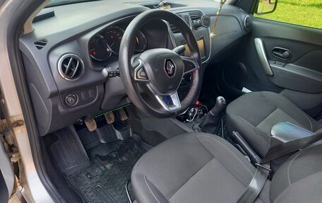 Renault Logan II, 2019 год, 1 050 000 рублей, 7 фотография