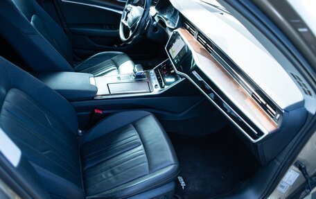 Audi A6, 2019 год, 3 200 000 рублей, 14 фотография